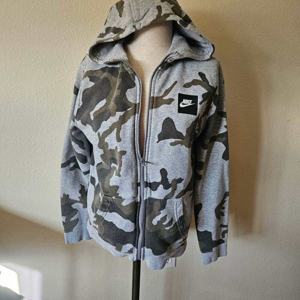 Young Adult Nike Camo Full Zip Hoodie XL / Womans Medium